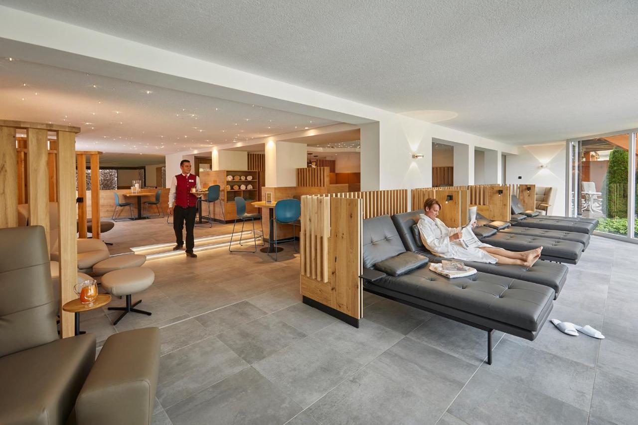 הינטרצארטן Erfurths Bergfried Ferien & Wellnesshotel מראה חיצוני תמונה