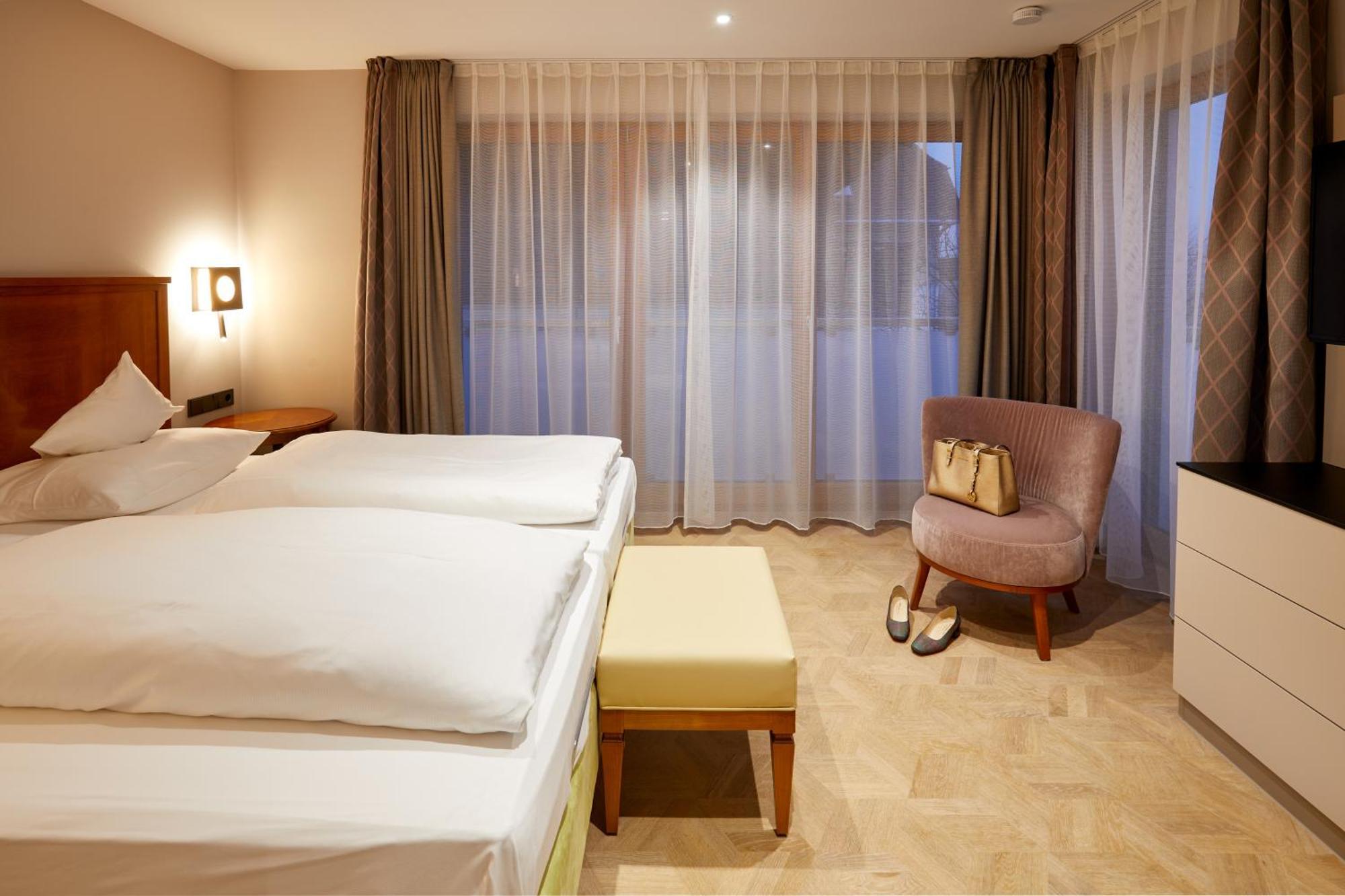 הינטרצארטן Erfurths Bergfried Ferien & Wellnesshotel מראה חיצוני תמונה